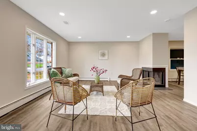 104 W Amhurst Place, Sterling, VA 20164 - Photo 5