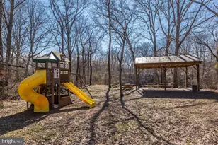 104 W Amhurst Pl, Sterling, VA 20164 - Photo 49