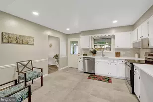 104 W Amhurst Pl, Sterling, VA 20164 - Photo 15