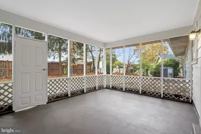 104 W Amhurst Place, Sterling, VA 20164 - Photo 33