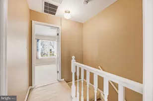 2 Providence Square, Sterling, VA 20164 - Photo 15