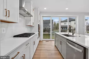 22745 Stratus Pl, Ashburn, VA 20148 - Photo 5