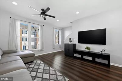 42811 Sykes Terrace, Chantilly, VA 20152 - Photo 5