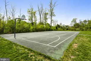 21426 Overland Park Dr, Ashburn, VA 20147 - Photo 9