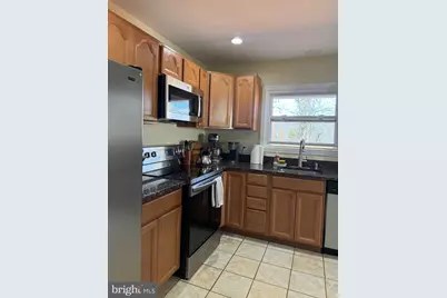 801 S Hoga Street, Sterling, VA 20164 - Photo 15