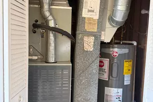 801 S Hoga St, Sterling, VA 20164 - Photo 47