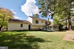 10217 McKean Ct, Great Falls, VA 22066 - Photo 37