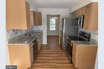 10217 McKean Court, Great Falls, VA 22066 - Photo 17