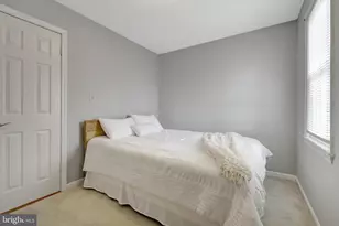 34 Lipscomb Ct, Sterling, VA 20165 - Photo 49