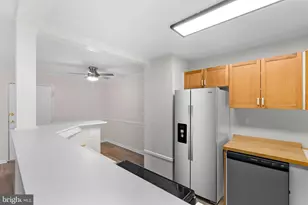 221 N Emory Dr, Sterling, VA 20164 - Photo 11