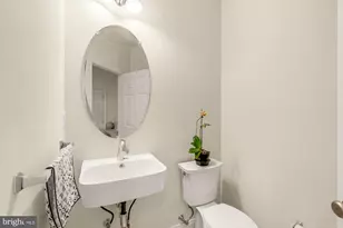 22974 Weybridge Square, Broadlands, VA 20148 - Photo 17