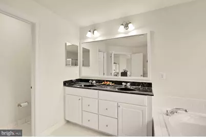 22974 Weybridge Square, Broadlands, VA 20148 - Photo 23