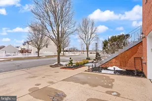 25488 Crossfield Dr, Chantilly, VA 20152 - Photo 5