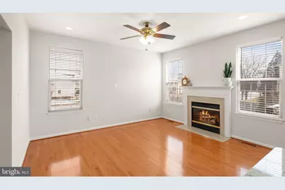 25488 Crossfield Drive, Chantilly, VA 20152 - Photo 21