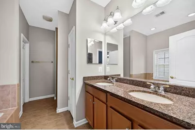 20726 Crescent Pointe Place, Ashburn, VA 20147 - Photo 13