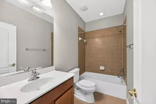 20726 Crescent Pointe Pl, Ashburn, VA 20147 - Photo 19