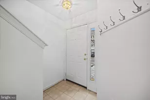 23094 Fontwell Square, Sterling, VA 20166 - Photo 17