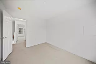 23094 Fontwell Square, Sterling, VA 20166 - Photo 11