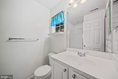 23094 Fontwell Square, Sterling, VA 20166 - Photo 15