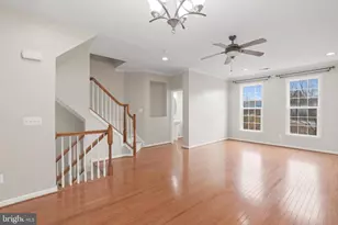 22660 Amberjack Square, Brambleton, VA 20148 - Photo 9