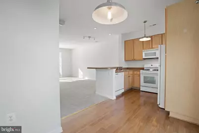 22941 Fontwell Square, Sterling, VA 20166 - Photo 11