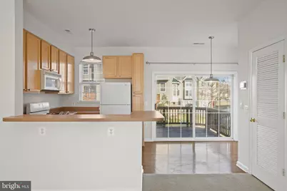 22941 Fontwell Square, Sterling, VA 20166 - Photo 13