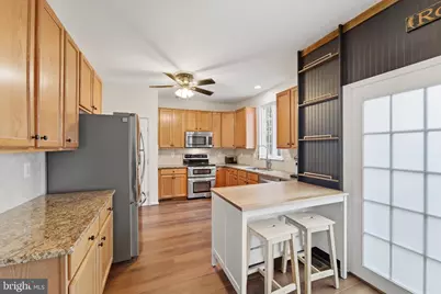 17551 Falls Place, Round Hill, VA 20141 - Photo 7