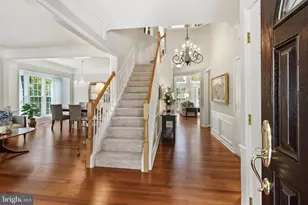 20435 Willowmere Ct, Sterling, VA 20165 - Photo 3