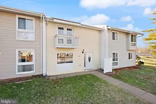 191 N Cottage Rd, Sterling, VA 20164 - Photo 3