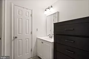 191 N Cottage Rd, Sterling, VA 20164 - Photo 17