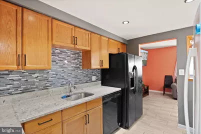 191 N Cottage Road, Sterling, VA 20164 - Photo 11