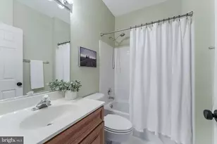 22876 Ashton Woods Dr, Brambleton, VA 20148 - Photo 57