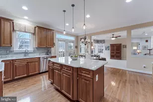 22876 Ashton Woods Dr, Brambleton, VA 20148 - Photo 15