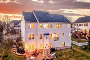 22876 Ashton Woods Dr, Brambleton, VA 20148 - Photo 3