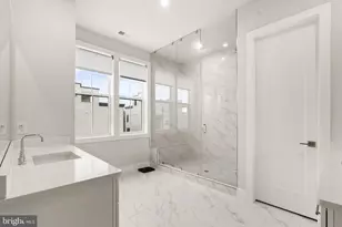 43443 Croson Ln, Ashburn, VA 20148 - Photo 37