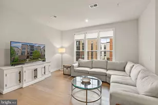 43443 Croson Ln, Ashburn, VA 20148 - Photo 13