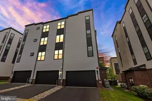 43443 Croson Ln, Ashburn, VA 20148 - Photo 3