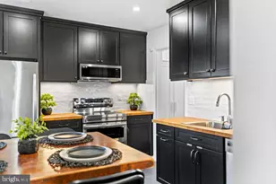 309 Rock Spring Dr SW, Leesburg, VA 20175 - Photo 5