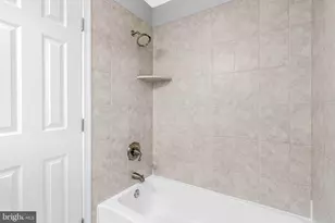 119 Westwick Ct, Sterling, VA 20165 - Photo 15