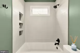 43592 Lucketts Bridge Cir, Ashburn, VA 20148 - Photo 47