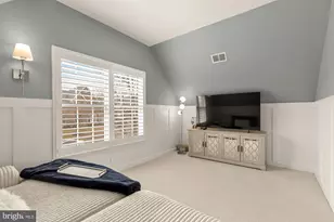 43592 Lucketts Bridge Cir, Ashburn, VA 20148 - Photo 53