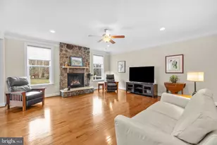 41712 Wakehurst Pl, Leesburg, VA 20176 - Photo 9