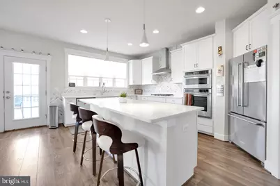 17904 Ridgewood Place, Round Hill, VA 20141 - Photo 11