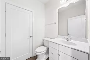 44740 Roosevelt Sq, Ashburn, VA 20147 - Photo 29