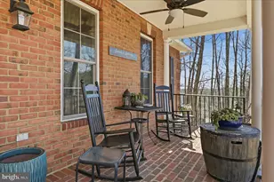 520 Clagett St SW, Leesburg, VA 20175 - Photo 5