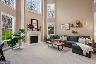 22527 Forest Run Dr, Ashburn, VA 20148 - Photo 11
