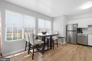 21113 Chandler Ct, Sterling, VA 20164 - Photo 3