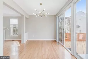 21765 Tottenham Hale Ct, Sterling, VA 20166 - Photo 11