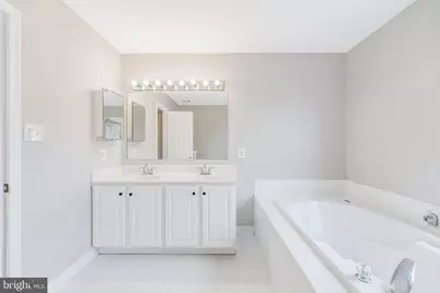 21765 Tottenham Hale Court, Sterling, VA 20166 - Photo 33