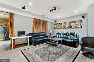 21947 Windy Oaks Square, Broadlands, VA 20148 - Photo 9